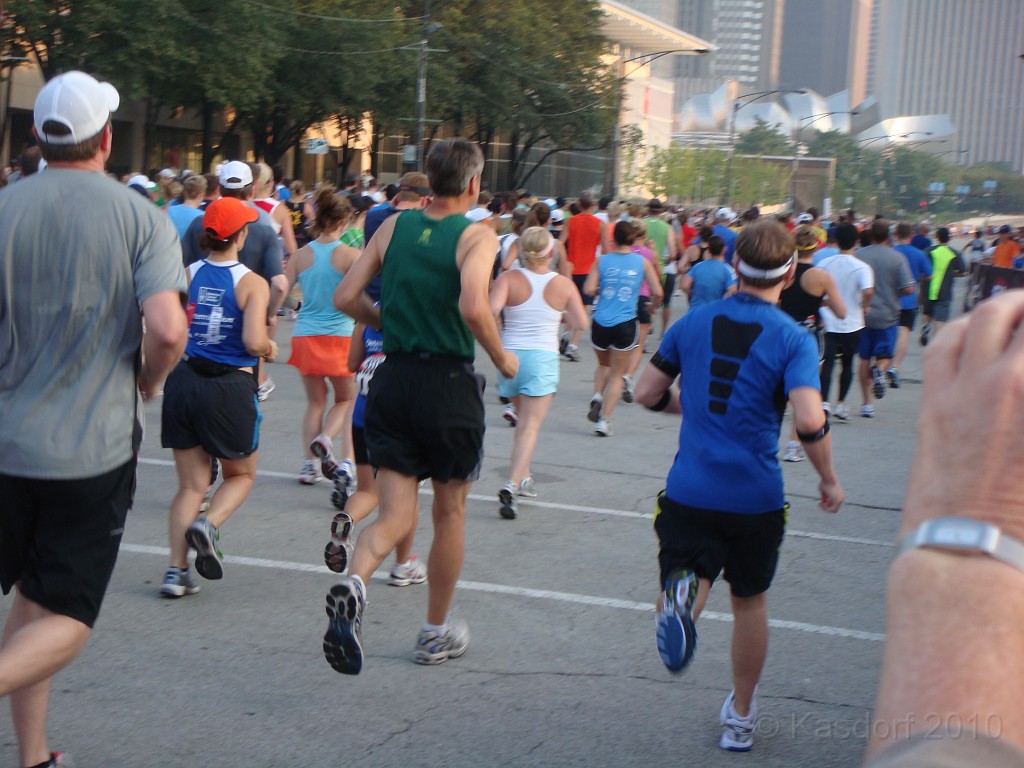 Chicago Rock N Roll 2010 0367.jpg - . . . and still going... but wait it was only another three steps...